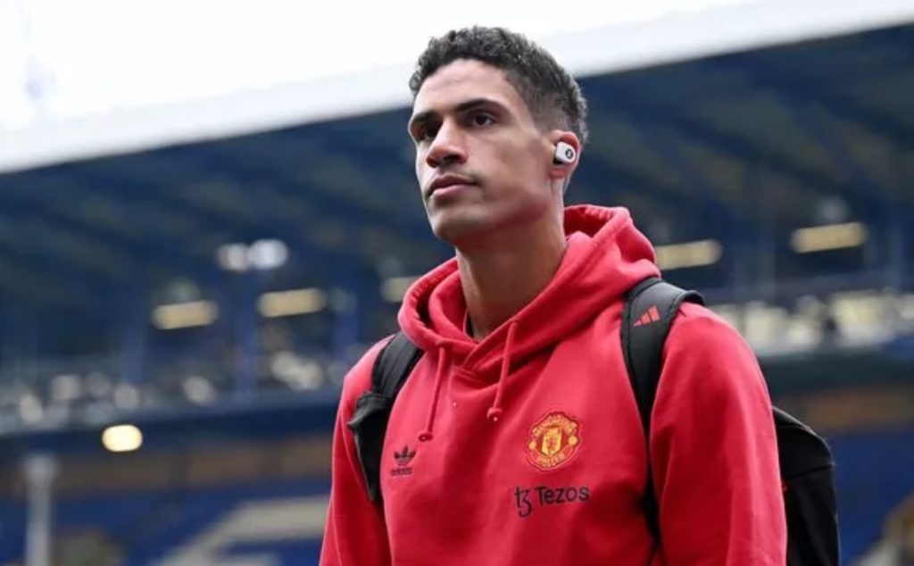 Raphael Varane mong muốn tiền đạo người Bồ Đào Nha ở lại Manchester United